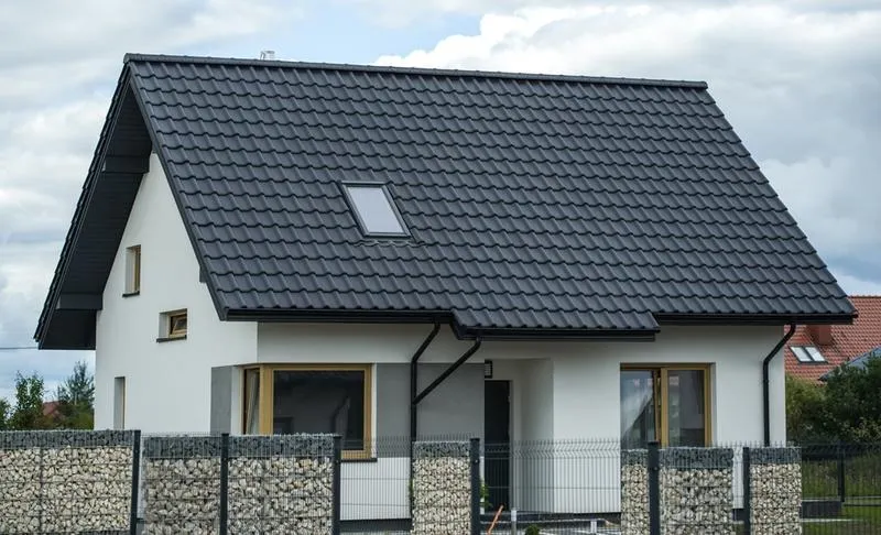 Ile kosztuje dach dwuspadowy? Ceny budowy i najważniejsze wydatki