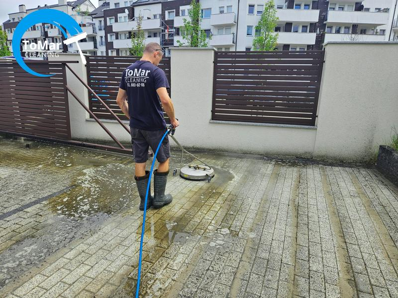 Czyszczenie plam oleju