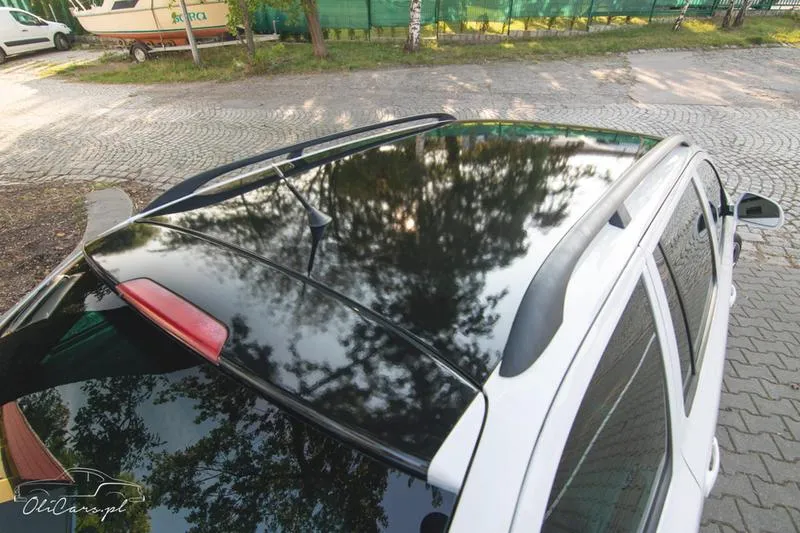 Materiały do oklejania dachu